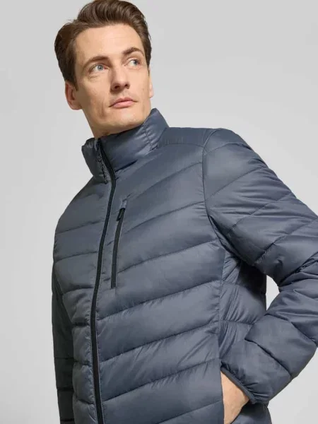 Krój regular fit kurtka pikowana z pionową kieszenią na piersi zapinaną na błyskawiczny Tom Tailor Denim