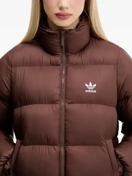 Bermude Adidas cu șireturi cu dungi din dantelă maro