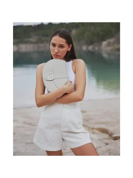 Сумка-седл шкіряна молочна Estro сіра