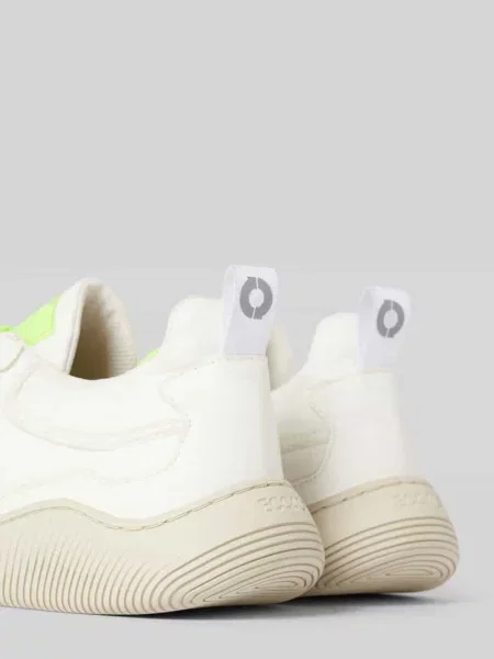 Sneakersy z wytłoczonym logo model ‘ALCUDIA’ Ecoalf białe