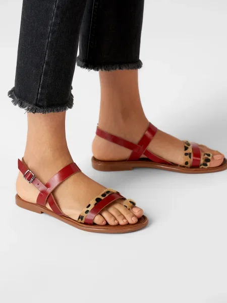 Sandali Trendyol z leopardjim vzorcem rdeča