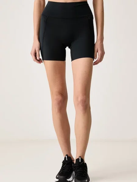 Nike pantaloni scurți sport pentru femei Universa negru