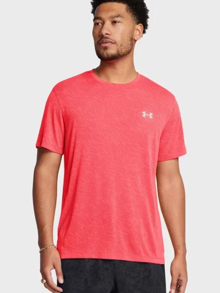 Спортивная футболка Under Armour красная