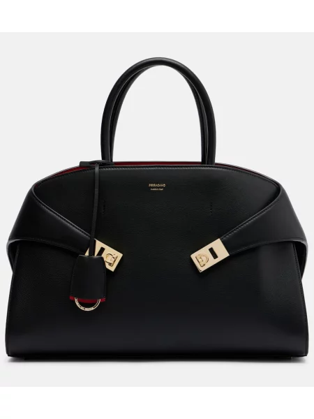 Torebka skórzana Ferragamo skórzana czarna