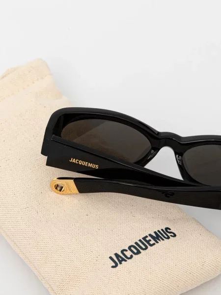 Солнцезащитные очки Jacquemus черные