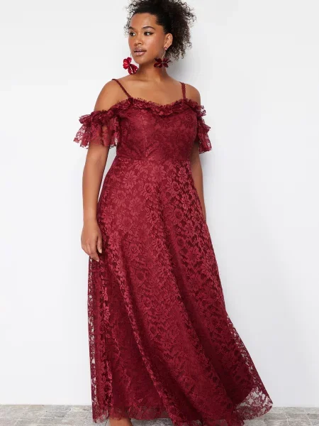 Sukienka wieczorowa Trendyol koronkowa w kształcie litery A bordowa