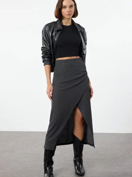 Fustă midi Trendyol drapată până la genunchi negru