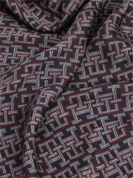 Chusta z czystego jedwabiu z nadrukiem z logo na całej powierzchni Tommy Hilfiger