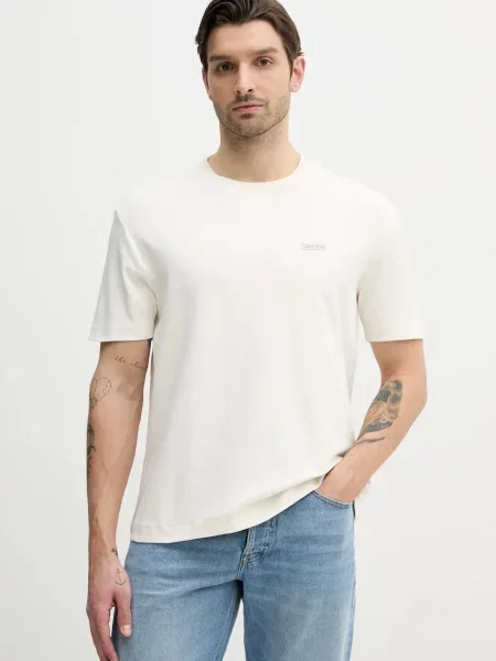 Тениска Calvin Klein Jeans с изчистен дизайн бежово