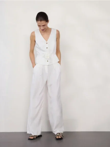 Reserved Pantaloni cu fibre Lyocell crem