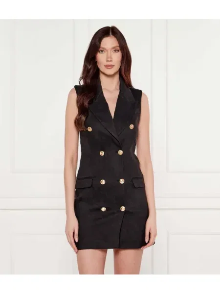 Elisabetta Franchi De in rochie negru