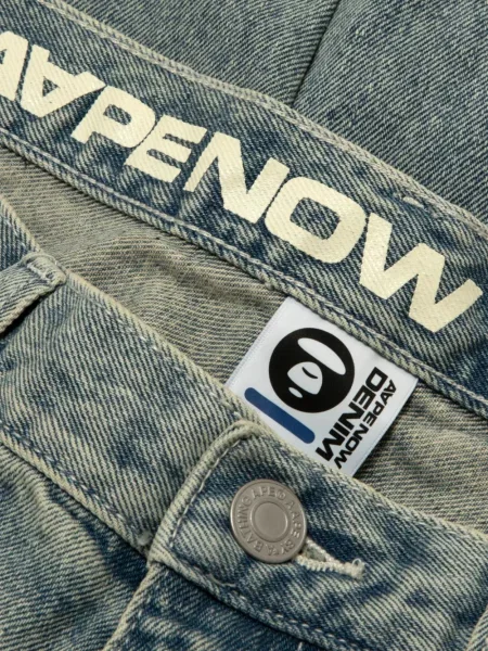Straight fit džíny Aape By *a Bathing Ape® s autogramem modré