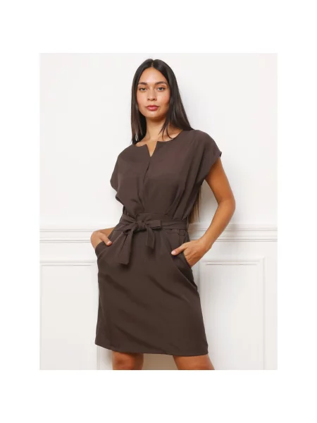 Haljina La Modeuse smeđa
