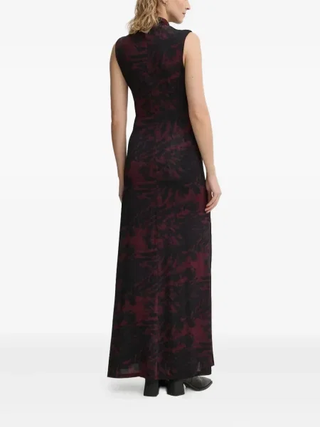 Rochie Gestuz de costum roșu