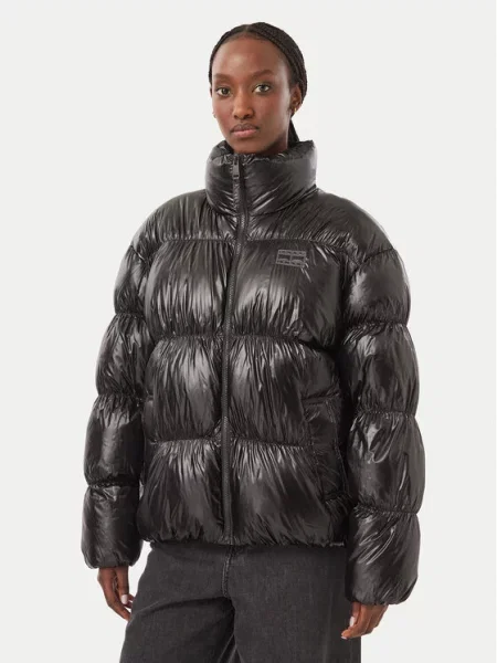 Tommy Jeans Zimná bunda čierna