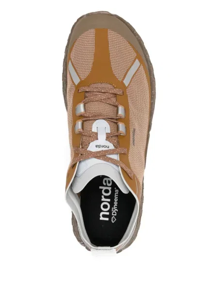 Sneaker Norda autogrammal barna