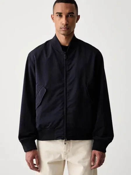Dzseki Armani Exchange