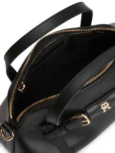 Шопинг чанта Tommy Hilfiger с автограф черно