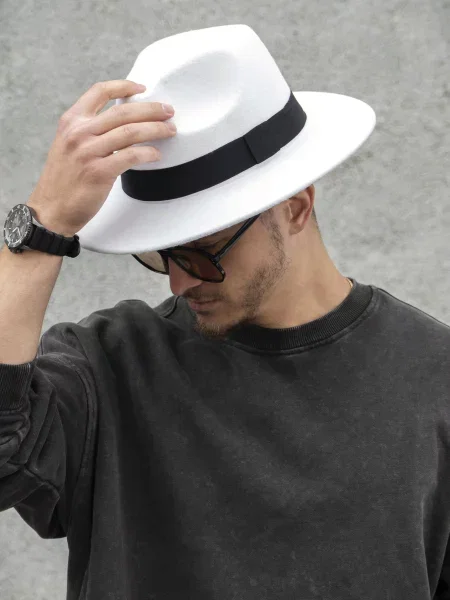 Шляпа Without белая