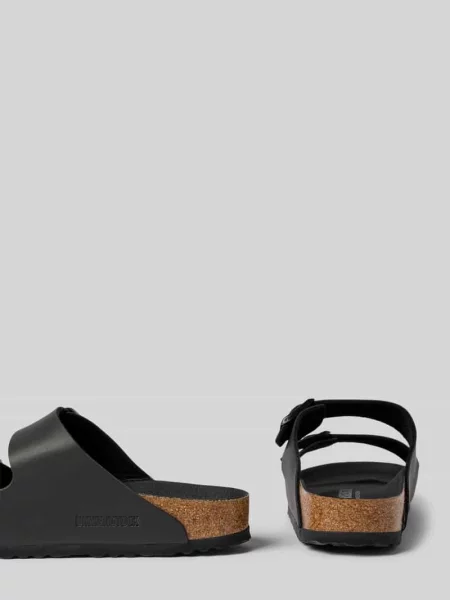 Klapki ze sprzączką model ‘Arizona’ Birkenstock czarne