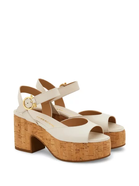 Sandále Ferragamo biela
