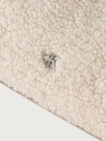 Calvin Klein Válltáskák gyapjúfehér bézs