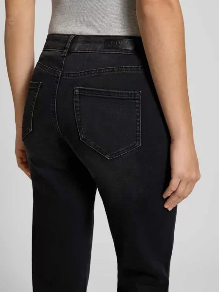 Jeansy o kroju straight fit z mieszanka bawełny model BLUSH' Only