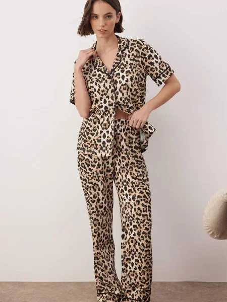 Trendyol Pijama crem / nisipiu negru