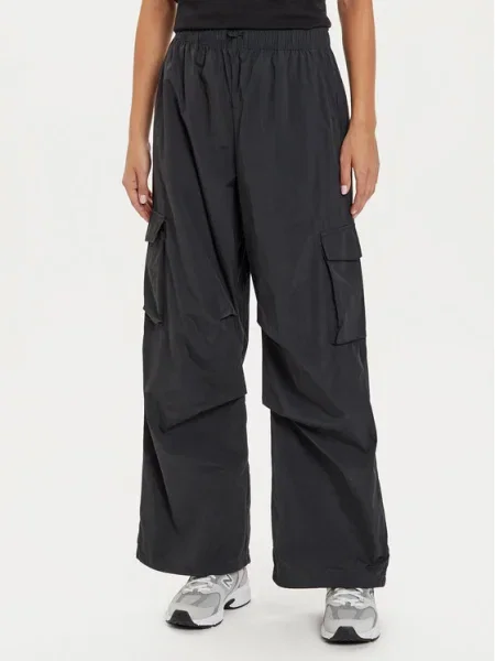 New Balance Pantaloni trening negru