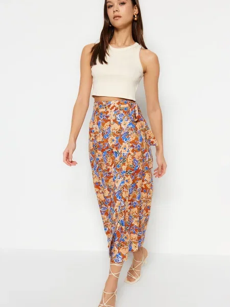 Spódnica midi Trendyol w kwiatki niebieska