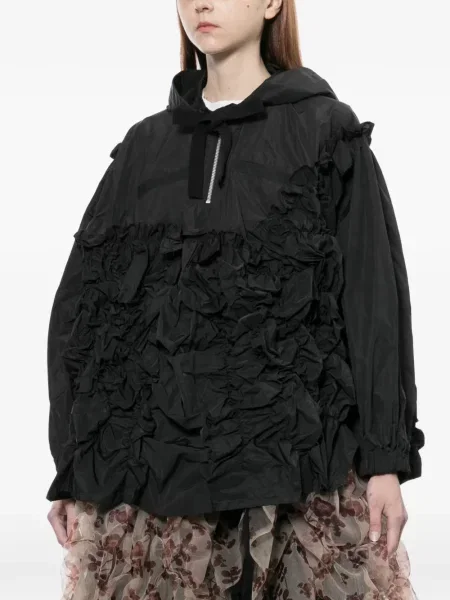 Bunda Tao s kapucí s volány černá