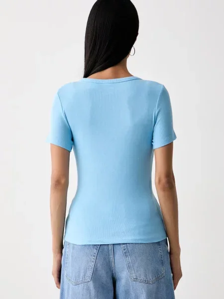 Levi's T-shirt z HAYES niebieska