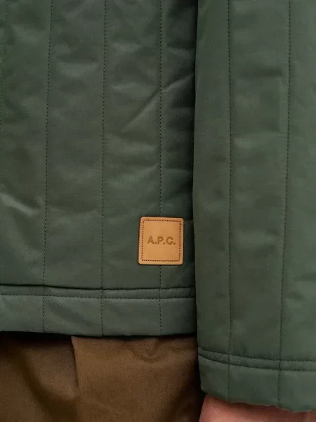 A.P.C. Яке зелено