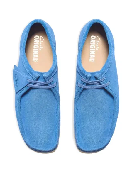 Велурен обувки в стил дерби Clarks Originals с връзки синьо