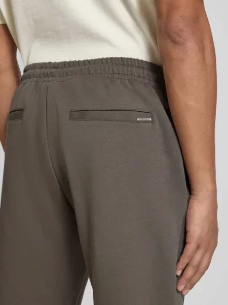 Spodnie dresowe o kroju slim fit z tunelem model ‘Carrot’ Antony Morato