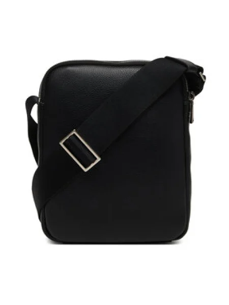 Válltáska Calvin Klein Raised Pocket Reporter fekete