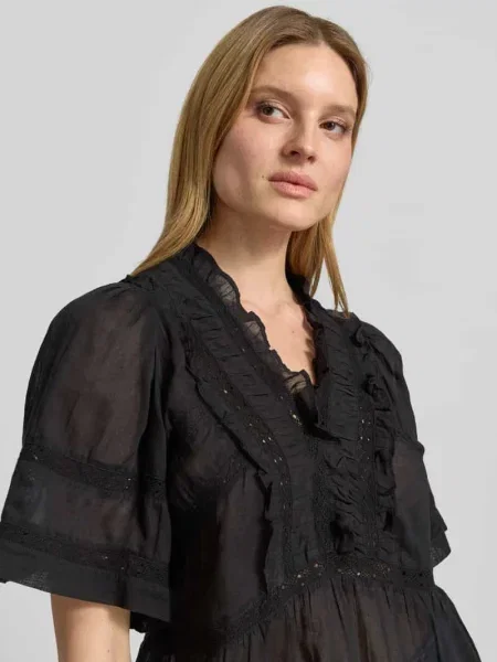 Bluzkowy T-shirt z szydełkową koronką model Evienne' Neo Noir czarna