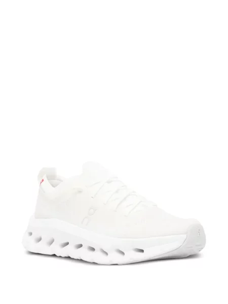 Sneakerși On alb