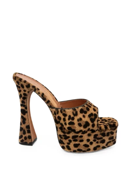 Sandale Amina Muaddi cu platformă cu imagine cu model leopard maro