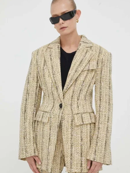 Day Birger et Mikkelsen sacou un singur rand de modelator negru