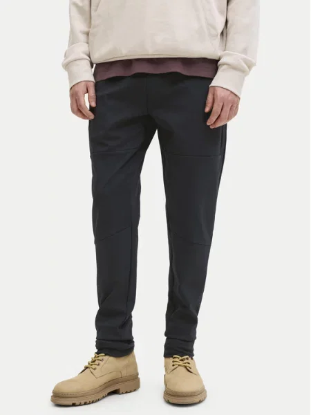 Spodnie dresowe z Model GORDON' Jack & Jones czarne