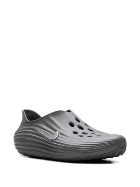 Sneakerși Nike slip-on gri