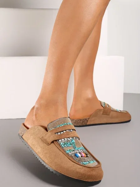 Șlapi deschis la spate cu mărgele Aserhia bej