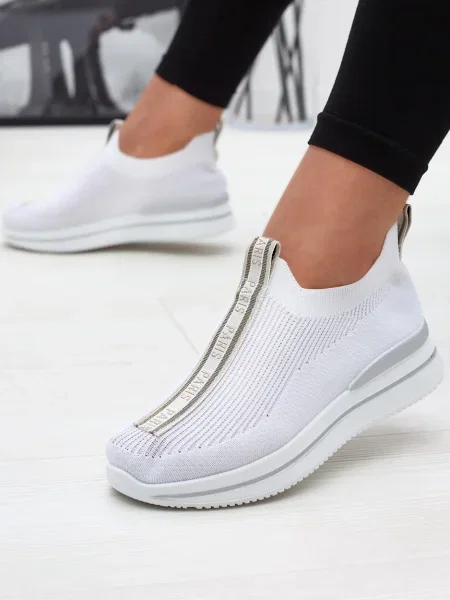 Slip-on маратонки Resti бяло