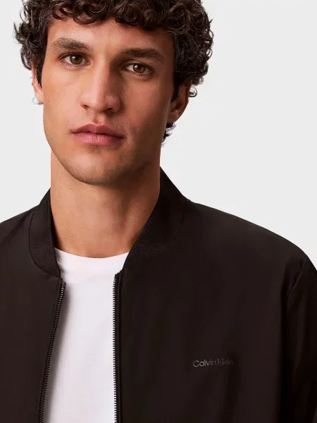 Бомбер Calvin Klein чорний