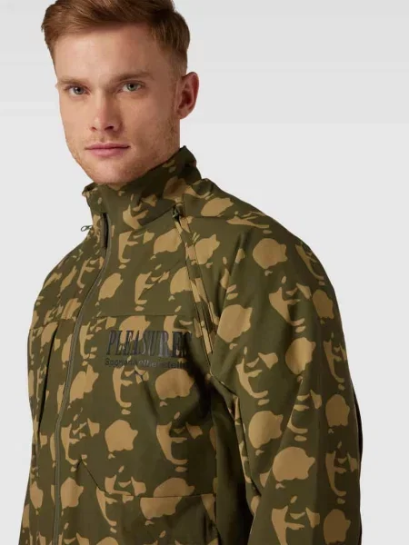 Kurtka z wzorem na całej powierzchni Puma