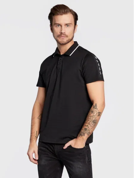 Тениска с яка Guess с апликация черно
