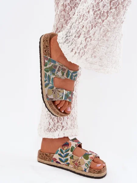 Copati Lee Cooper s platformo bela