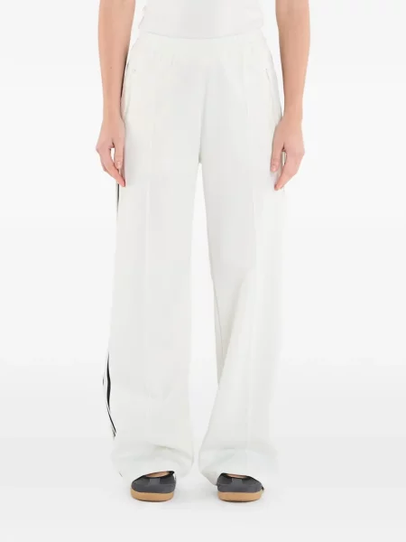 Dlouhé běžecké boty Adidas Terrex s krátkými rukávy s výstřihem do v černé