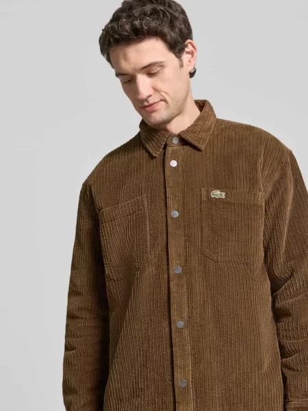 Koszula ze sztruksu o kroju regular fit z naszywką z logo Lacoste